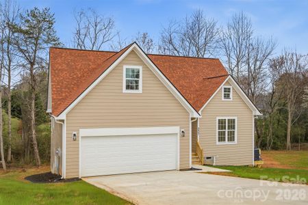 New construction Single-Family house 9067 Mccray Farms Dr, Hickory, NC 28601 - image