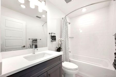 New construction Townhouse house 18 Oneida Ct, Denver, CO 80230 - image 6