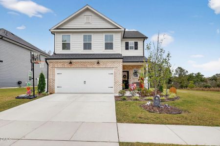 New construction Single-Family house 506 Donnegal Farm Dr, Fuquay Varina, NC 27526 - image