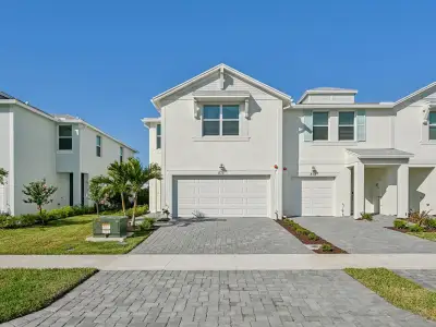 New construction Townhouse house 575 Salisbury Cir, Fort Pierce, FL 34982 plan Sandpiper End - image
