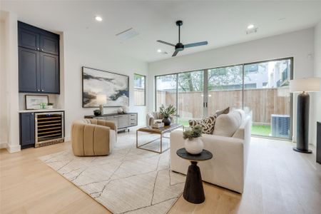 New construction Single-Family house 323 Malone St, Houston, TX 77007 - image 18