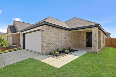 New construction Single-Family house 1601 Romans Rd, Ennis, TX 75119 plan The Grove - image