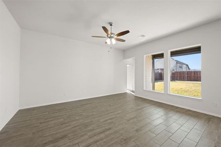 New construction Single-Family house 10332 Tapioca St, Fort Worth, TX 76036 Concept 1455- photo 24 24