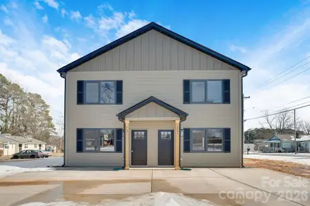 New construction Duplex house 402 Deaton St, Statesville, NC 28677 - image