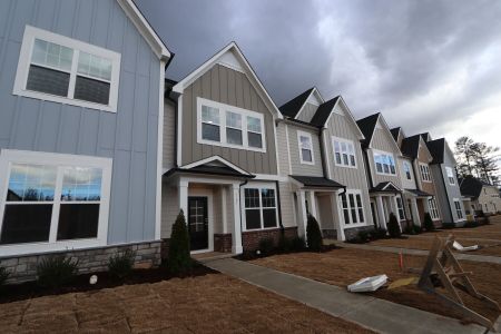 New construction Townhouse house 3191 Mission Olive Pl, New Hill, NC 27562 Hazelnut - Townhome Series- photo 74 74