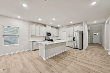 New construction Single-Family house 1221 Whitespire Wy, Zebulon, NC 27597 plan Sherwood - image 7