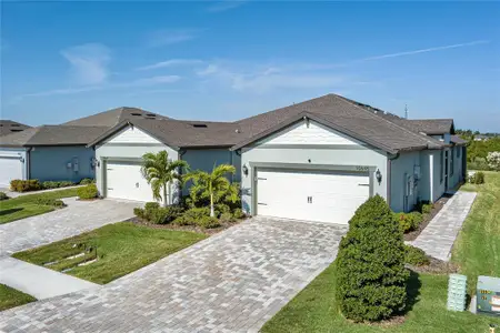 New construction Single-Family house 10641 Spring Tide Way, Parrish, FL 34219 - image
