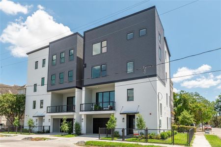 New construction Single-Family house 2213 Crocker Street, Houston, TX 77006 - photo 0