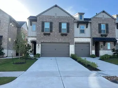 New construction Townhouse house 6510 Bramble Cove Ln, Fulshear, TX 77441 - image