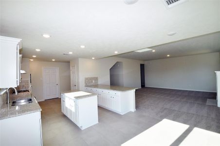 New construction Single-Family house 2213 Ensenada Dr, League City, TX 77539 - image 10
