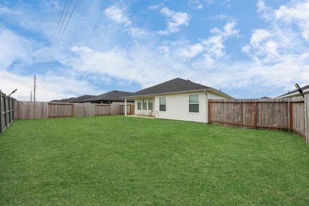 New construction Single-Family house 2039 Woodlark Wy, Sealy, TX 77474 null- photo 5 5