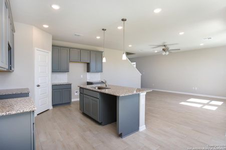 New construction Single-Family house 6303 Mifflin Wy, San Antonio, TX 78253 null- photo 5 5