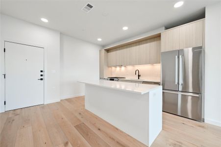 New construction Condo house 2209 S 1st St, Unit 309, Austin, TX 78704 plan B1 - image 6