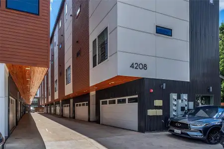 New construction Condo house 4208 Live Oak St, Unit 104, Dallas, TX 75204 - image