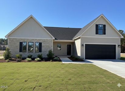 New construction Single-Family house 1529 Eastbay Dr, Fayetteville, NC 28312 - image