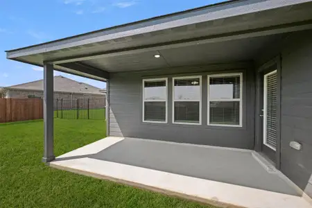 New construction Single-Family house 2629 River Bank Dr, Burleson, TX 76028 plan Walden II - image