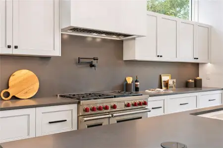 New construction Single-Family house 4823 W San Jose St, Tampa, FL 33629 - image 20