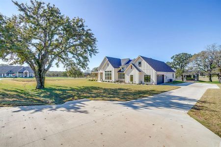 New construction Single-Family house 2001 Pinetree Post, Weatherford, TX 76087 - image