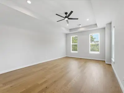 New construction Single-Family house 7208 Shadyvilla Ln, Houston, TX 77055 - image 17