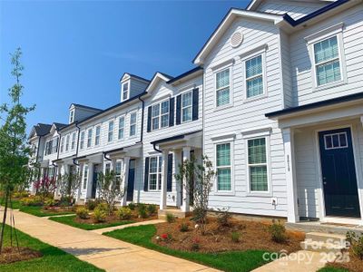 New construction Townhouse house 8105 Jacey Ln, Unit 39, Huntersville, NC 28078 - photo 0