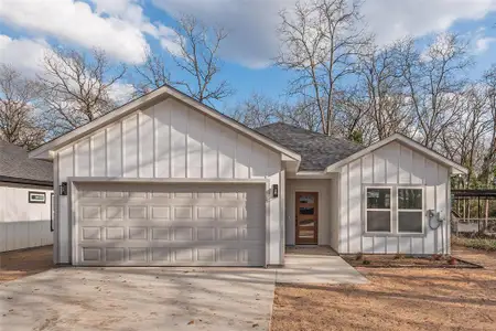 New construction Single-Family house 14583 Cherokee Ln, Log Cabin, TX 75148 - image
