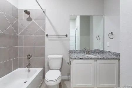 New construction Multi-Family house 609-611 Hudson St, Seguin, TX 78155 - image 7