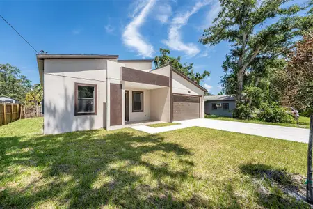 New construction Single-Family house 5110 69Th Wy N, St. Petersburg, FL 33709 null- photo 0
