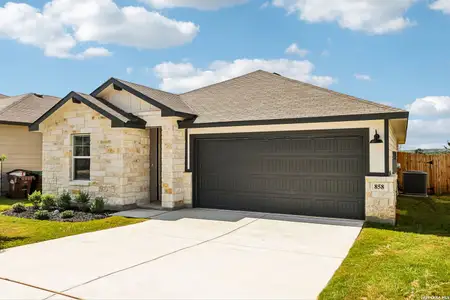New construction Single-Family house 858 Shatterhand Blvd, San Antonio, TX 78260 plan The Briscoe (820) - image