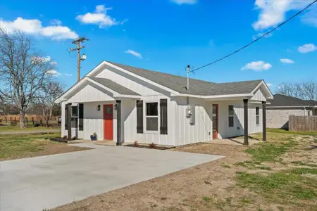 New construction Single-Family house 200 Gladys St, Lone Oak, TX 75453 - image