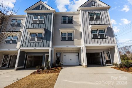 New construction Townhouse house 3108 Butler Hill Dr, Matthews, NC 28105 Townhome - photo 0