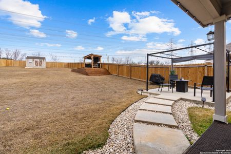 New construction Single-Family house 3932 Glenloch Way, Converse, TX 78109 Landmark Series - Kimbell- photo 23 23