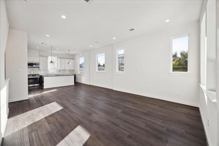 New construction Single-Family house 1810 Elysian St, Houston, TX 77026 - image 8