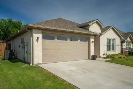 New construction Single-Family house 8003 Scott Ln, Greenville, TX 75402 - image