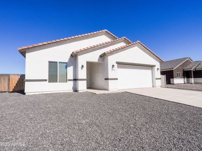 New construction Single-Family house 11000 W Cove Dr, Arizona City, AZ 85123 - image