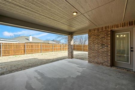 New construction Single-Family house 640 Mooney Dr, Saginaw, TX 76179 - image
