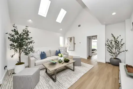 New construction Single-Family house 2223 Via Isa Ln, Houston, TX 77051 - image 3