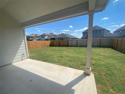 New construction Single-Family house 13717 Bothwell Pl, Manor, TX 78653 Premier Series - Palm- photo 28 28