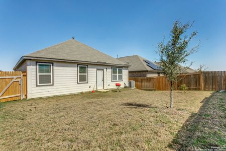 New construction Single-Family house 9222 Espadrille Run, Converse, TX 78109 null- photo 23 23