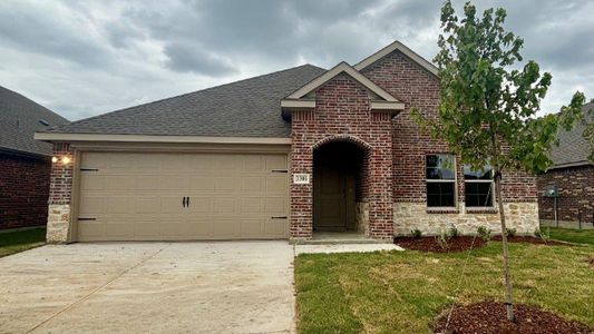 New construction Single-Family house 3306 Charleston Dr, Ennis, TX 75119 plan Adelaide - image