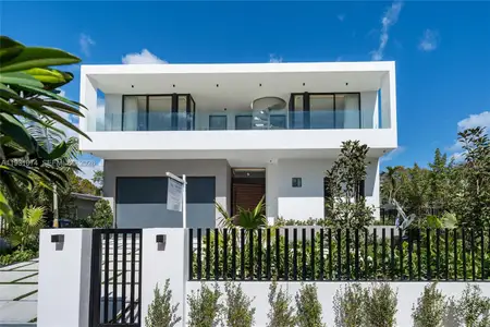 New construction Single-Family house 1045 W 47Th Ct, Miami Beach, FL 33140 - image