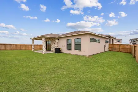 New construction Single-Family house 1821 Drover Ln, Rosenberg, TX 77471 - image 2