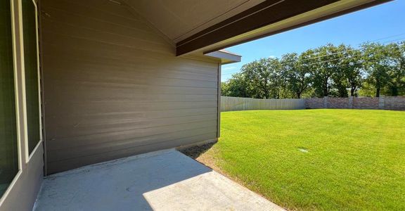 New construction Single-Family house 2643 Streamside, Burleson, TX 76028 null- photo 23 23