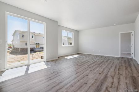 New construction Single-Family house 3462 N Highlands Creek Pkwy, Aurora, CO 80019 Breckenridge- photo 18 18