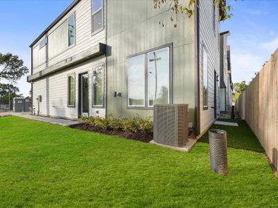 New construction Single-Family house 5306 Teodoro Ln, Houston, TX 77091 - image 4