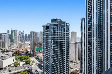New construction Condo house 159 Ne 6Th St, Unit 2914, Miami, FL 33132 - image