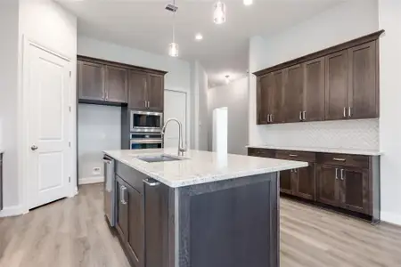 New construction Single-Family house 813 Coronado Terrace Ln, Katy, TX 77493 plan Savannah - image