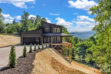 New construction Single-Family house 221 Coopers Dr, Hendersonville, NC 28739 - image