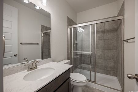 New construction Single-Family house 116 Highland Park, Castroville, TX 78009 plan Brandon - image 8