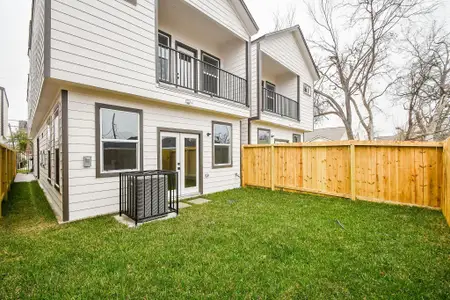 New construction Single-Family house 4911 Nichols St, Houston, TX 77020 - image