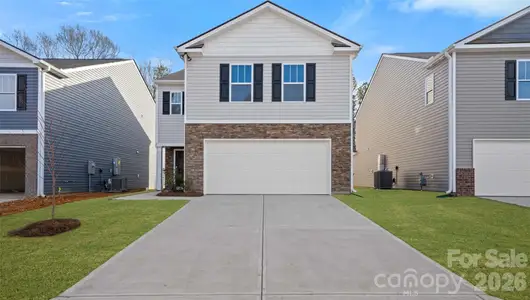 New construction Single-Family house 104 Providence Walk Dr, Hendersonville, NC 28792 - image